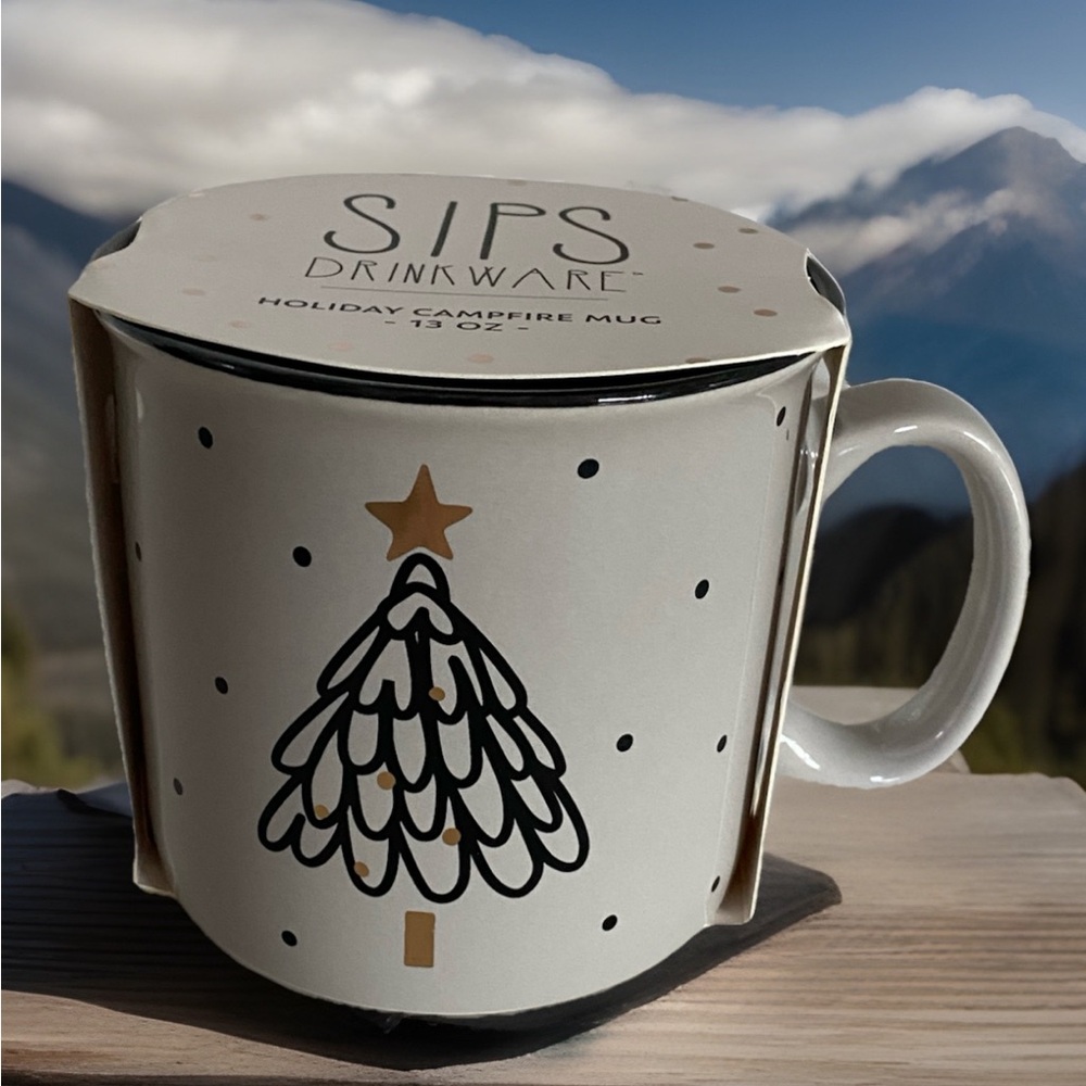 🆕 SIPS Drinkware Holiday Campfire Christmas Tree Mug 13 oz Gray/Black/Gold